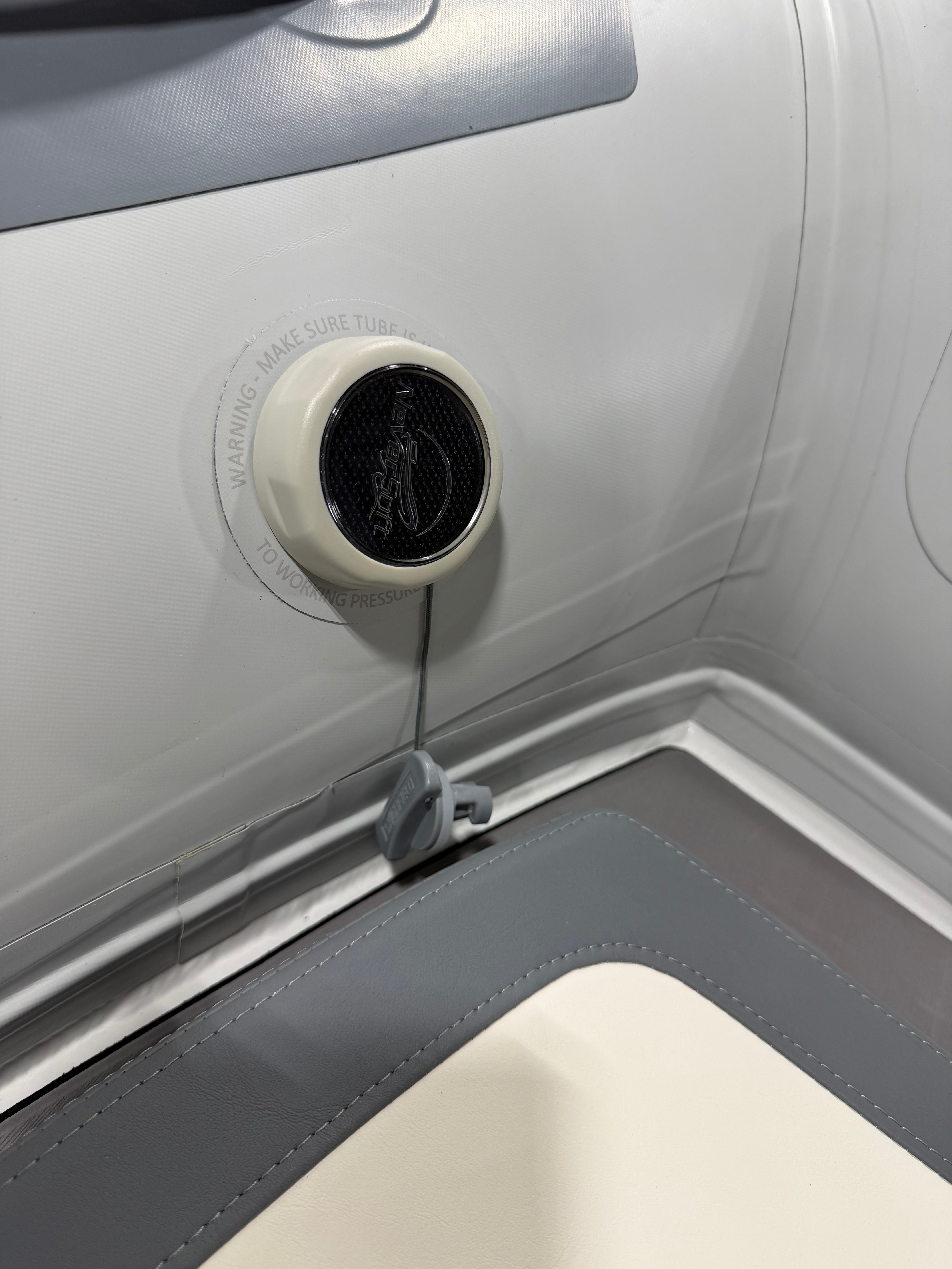 NeverSoft™ Automatic Tube Inflation Cap – Light Gray